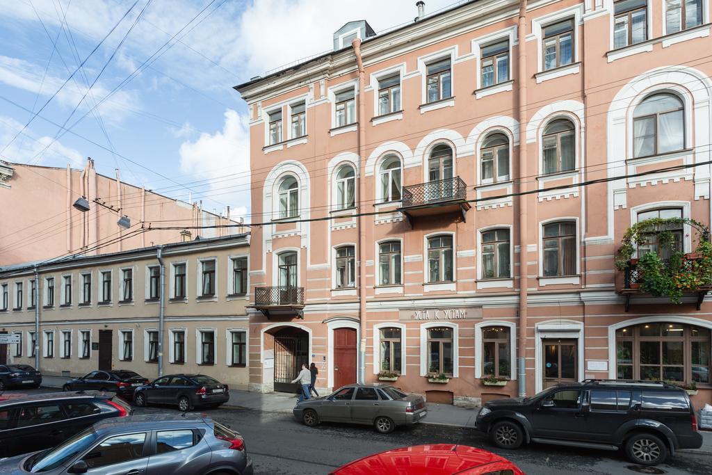 Two-Bedroom Apartment Near Mayakovskaya 聖彼得堡 外观 照片